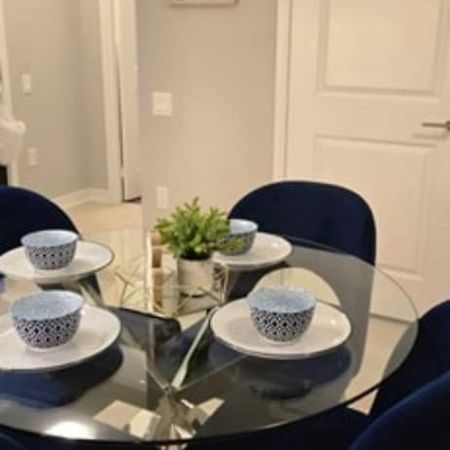 Nahani Way Properties Mississauga Bagian luar foto